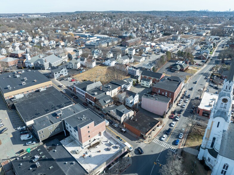 More Photos Of 23-25 Montvale Ave, Woburn Storefront Retail Office For Sale