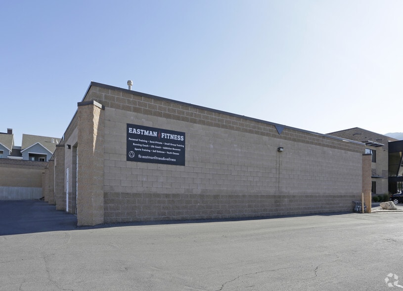 More Photos Of 237-239 N 1250 W, Centerville Light Manufacturing For Lease