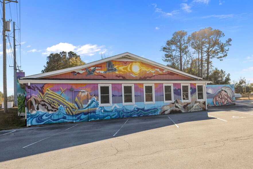 More Photos Of 2383 Hwy 58, Swansboro Restaurant For Sale