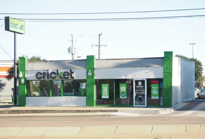 Primary Photo Of 6868 Greenville Ave, Dallas Storefront For Sale