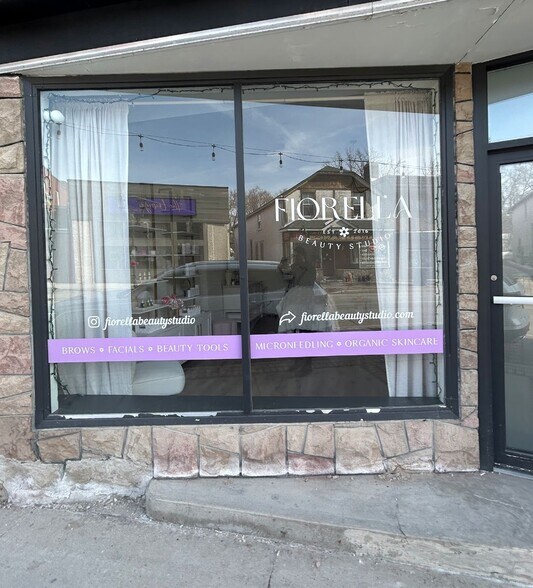 More Photos Of 352 Doug Duncan Dr, Newmarket Office For Lease