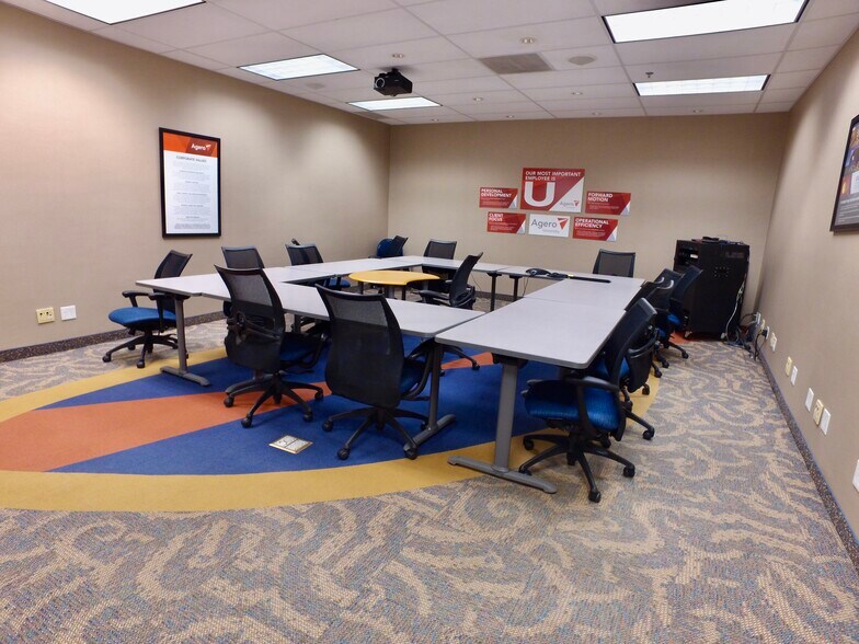 More Photos Of 475 Pim St, Sault Ste. Marie Supermarket For Sale