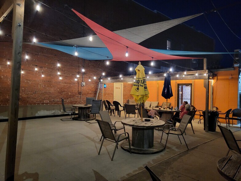 More Photos Of 501-503 Iowa Ave, Essex Storefront Retail Residential For Sale