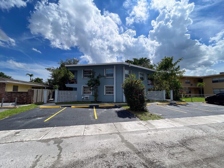 More Photos Of 3760 SW 1st St, Fort Lauderdale Apartments For Sale