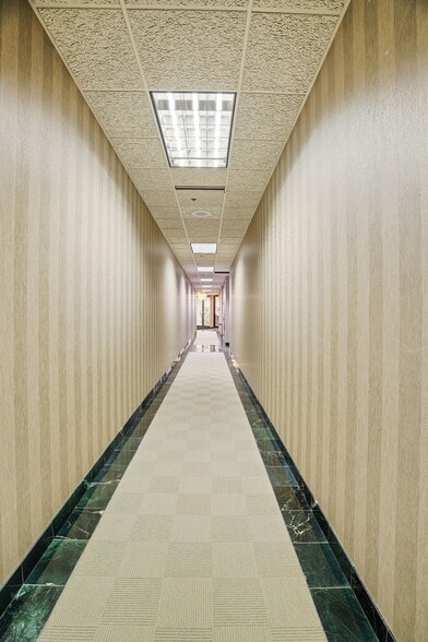 More Photos Of 941 Hillwind Rd NE, Minneapolis Medical For Sale