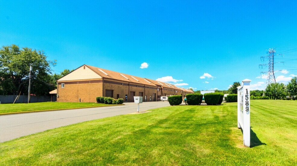More Photos Of 1589 Reed Rd, Pennington Warehouse For Lease
