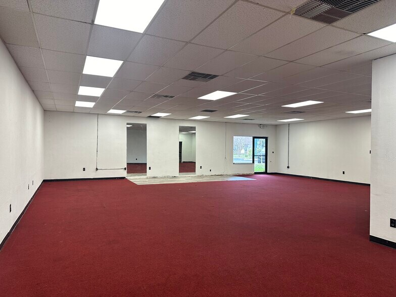More Photos Of 4120 Rowan Rd, New Port Richey Storefront Retail Office For Lease