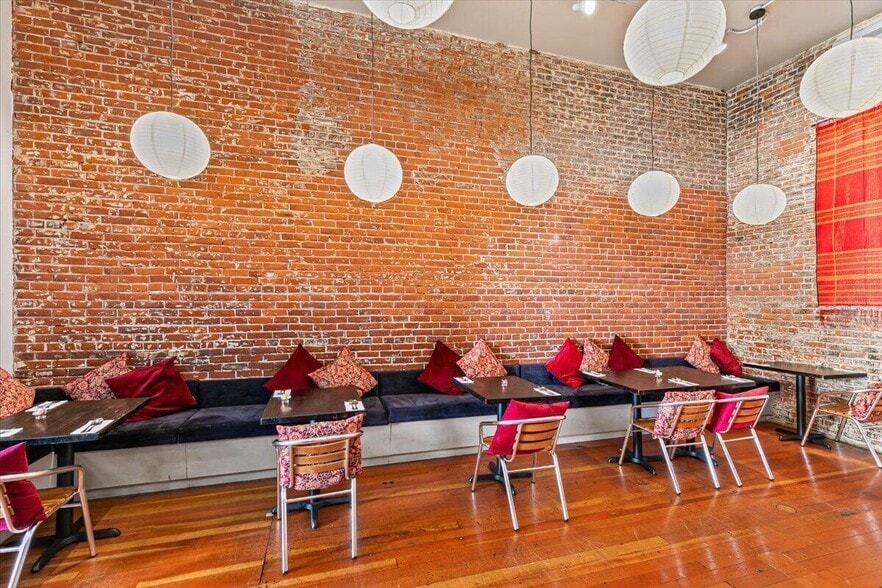 More Photos Of 145 E Main St, Ashland Restaurant For Sale