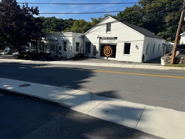 More Photos Of 52 Babbitt Rd, Bedford Hills General Retail For Lease