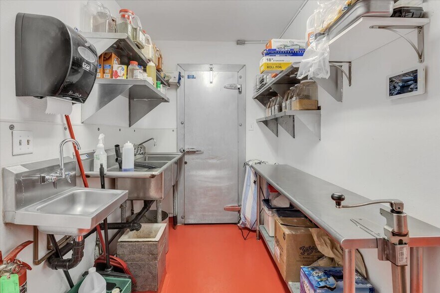 More Photos Of 22652 Parrotts Ferry Rd, Columbia Restaurant For Sale