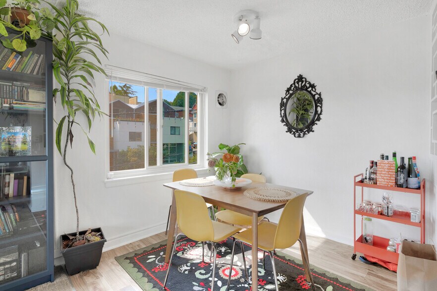 More Photos Of 2424 E Denny Way, Seattle Apartments For Sale