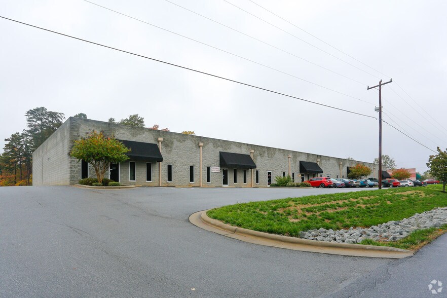 More Photos Of 7471-7473 Hagers Hollow Dr, Denver Warehouse For Lease