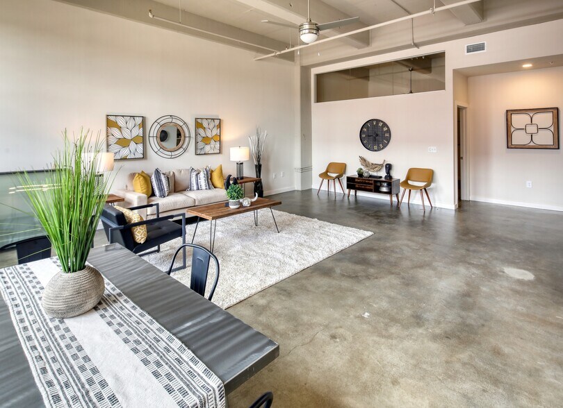 More Photos Of 1100 Richmond Hwy, Richmond Apartments For Sale