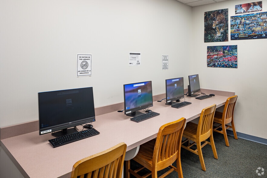 More Photos Of 4300-12 W North Ave, Chicago Freestanding For Sale