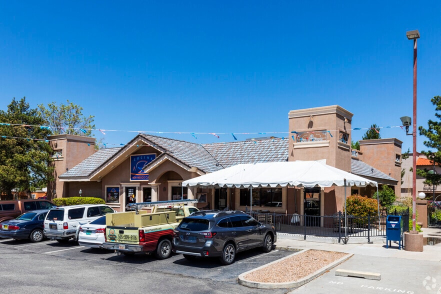 More Photos Of 4243 Montgomery Blvd NE, Albuquerque Restaurant For Lease
