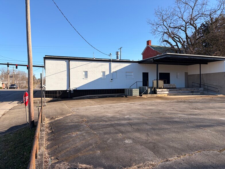 More Photos Of 201 S Main St, Greensburg Post Office For Sale