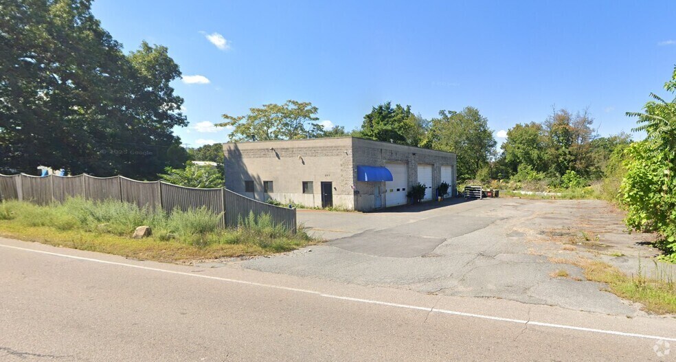 Primary Photo Of 220 Centre St, Holbrook General Retail For Lease