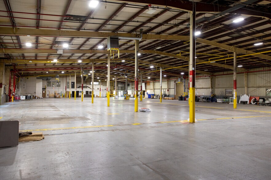 More Photos Of 125 Pecks Rd, Pittsfield Warehouse For Sale
