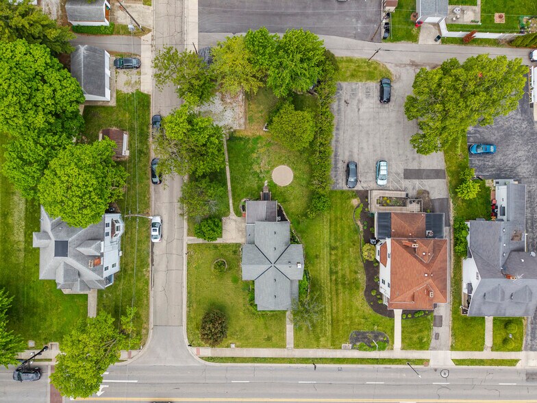 More Photos Of 4103 Broadway, Grove City Freestanding For Sale
