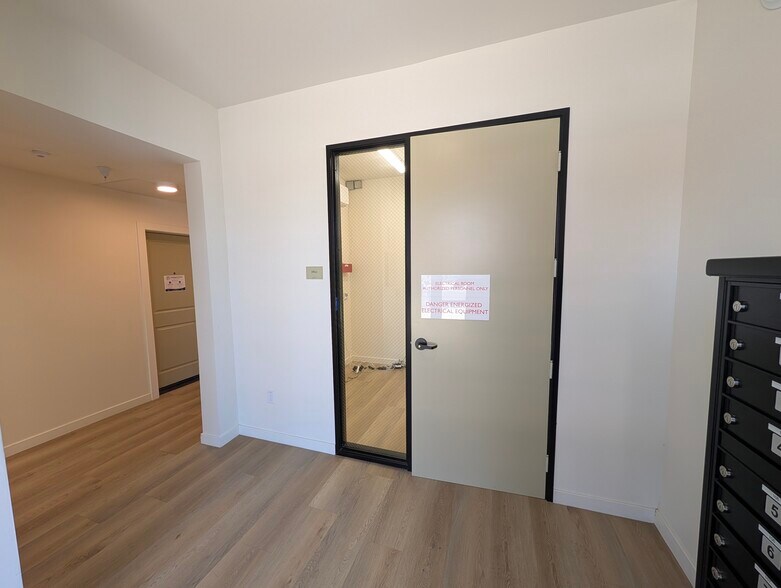 More Photos Of 1156 W Florence Ave, Los Angeles Apartments For Sale