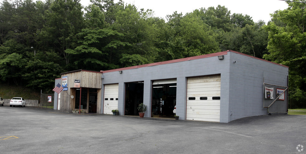 Primary Photo Of 601 E Race St, Kingston Auto Repair For Sale