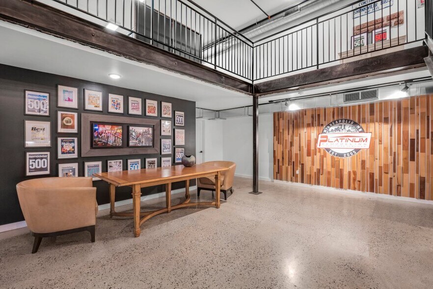 More Photos Of 810 N Lilac Dr, Golden Valley Office For Lease