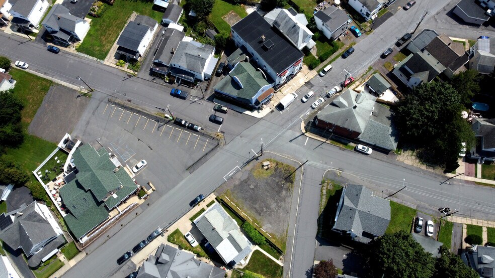 More Photos Of 501 Chestnut St, Dunmore Storefront Retail Residential For Sale