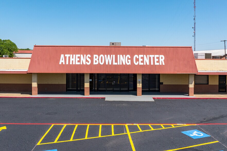 More Photos Of 900 W Corsicana St, Athens Bowling Alley For Sale