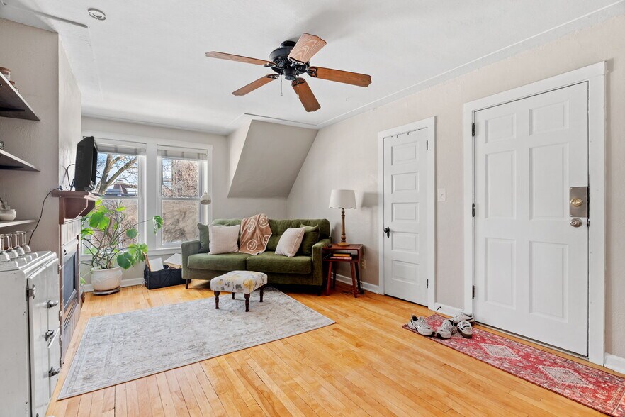 More Photos Of 1704 Jefferson St NE, Minneapolis Apartments For Sale