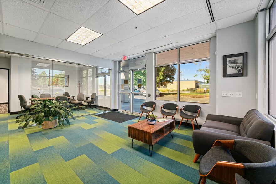 More Photos Of 2850-2860 Broadway St NE, Salem Medical For Lease