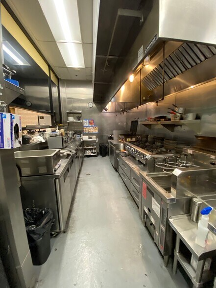 More Photos Of 750 S Grand Ave, Los Angeles Apartments For Lease