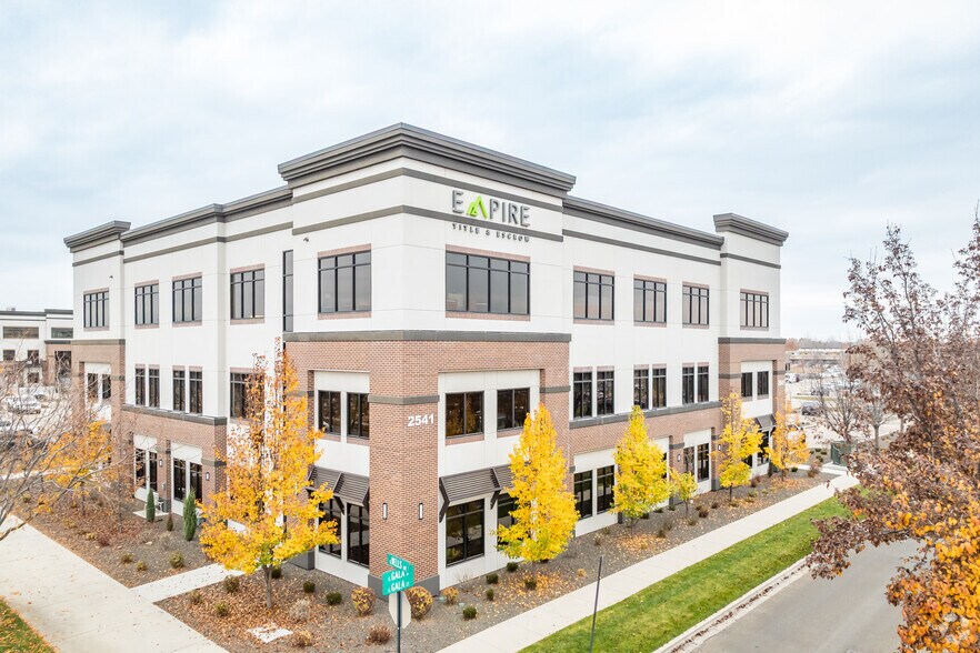 More Photos Of 2541 E Gala St, Meridian Office For Lease