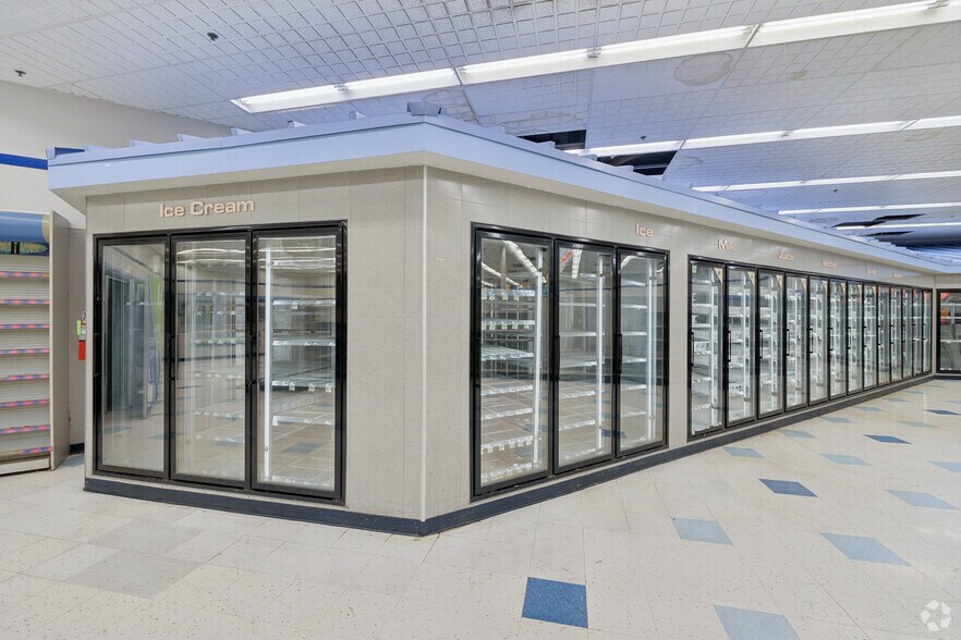 More Photos Of 1605 S San Jacinto Ave, San Jacinto Drugstore For Sale