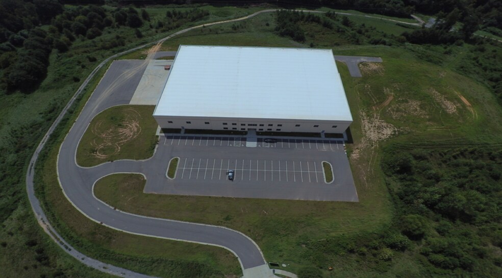 More Photos Of 2800 Repi Ct, Gastonia Distribution For Sale