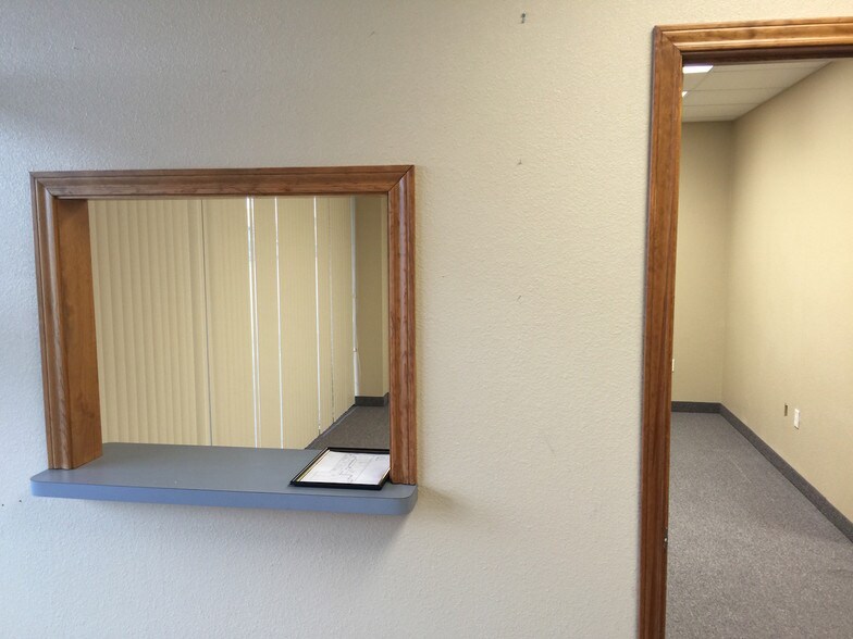 More Photos Of 42-46 N 11th St, Beaumont Freestanding For Lease