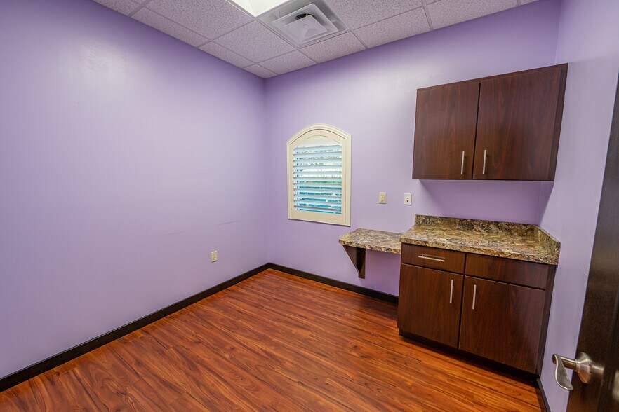 More Photos Of 8550 NE 138th Ln, The Villages Medical For Sale