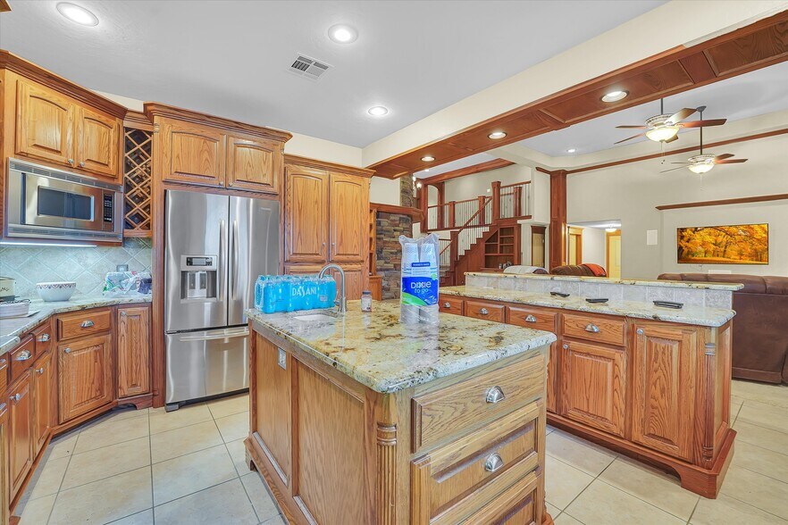 More Photos Of Highway 58, Medicine Park Supermarket For Sale