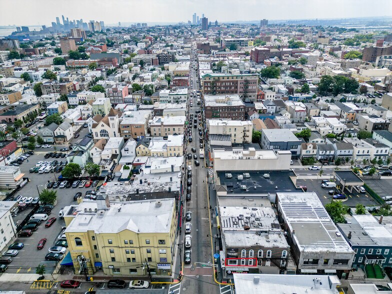 More Photos Of 4419 Bergenline Ave, Union City Storefront Retail Residential For Lease