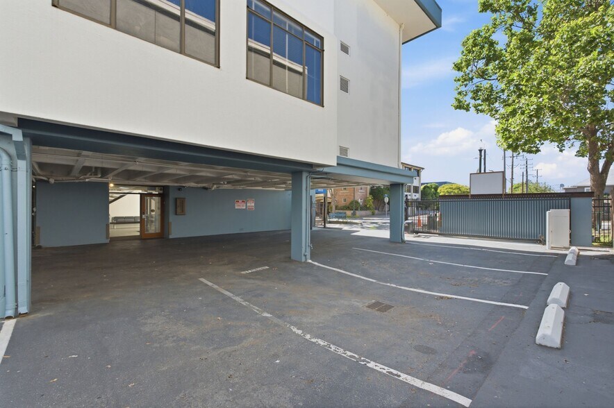 More Photos Of 6500 Fairmount Ave, El Cerrito Storefront Retail Office For Sale