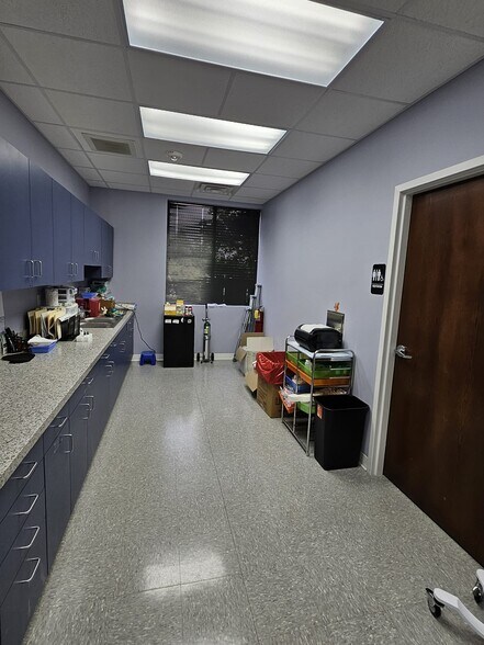 More Photos Of 3117 Rogers Rd, Wake Forest Office For Sale