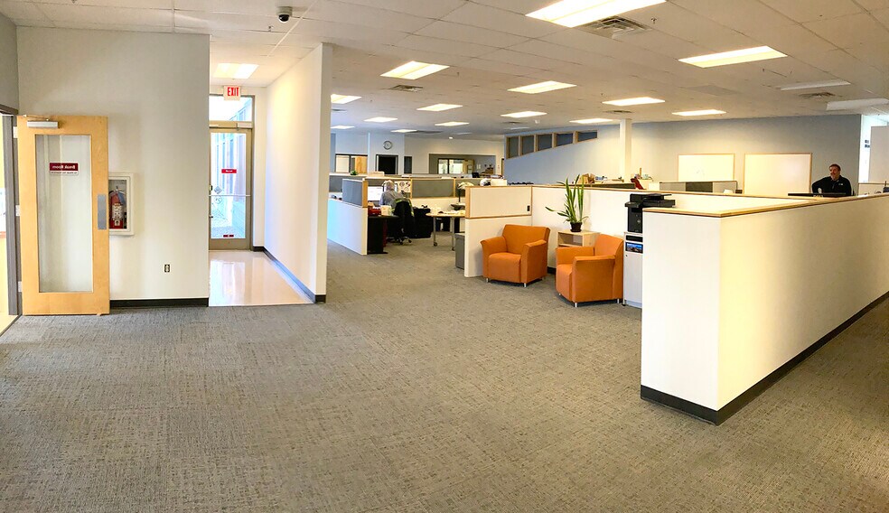 More Photos Of 5459 Fen Oak Dr, Madison Office For Sale