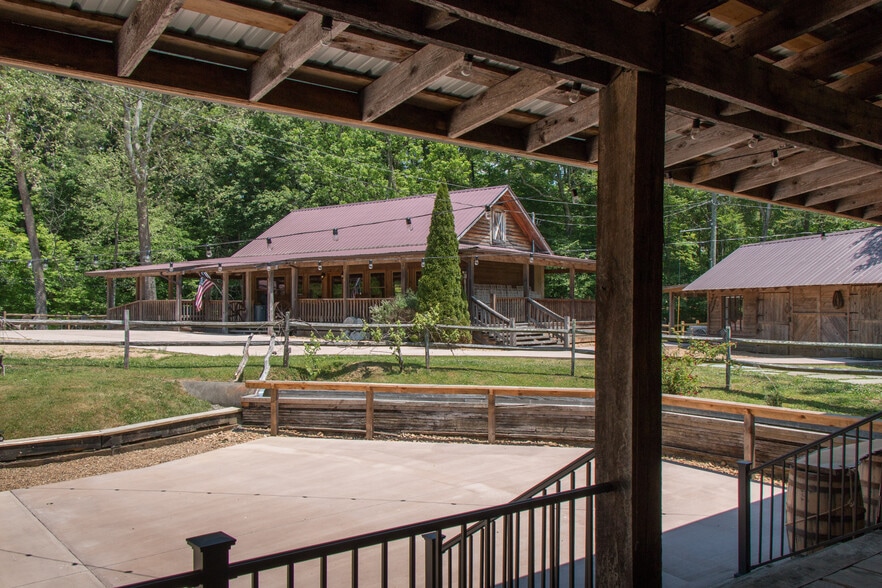 More Photos Of 21405 Parks Mill Rd, Abingdon Lodge Meeting Hall For Sale