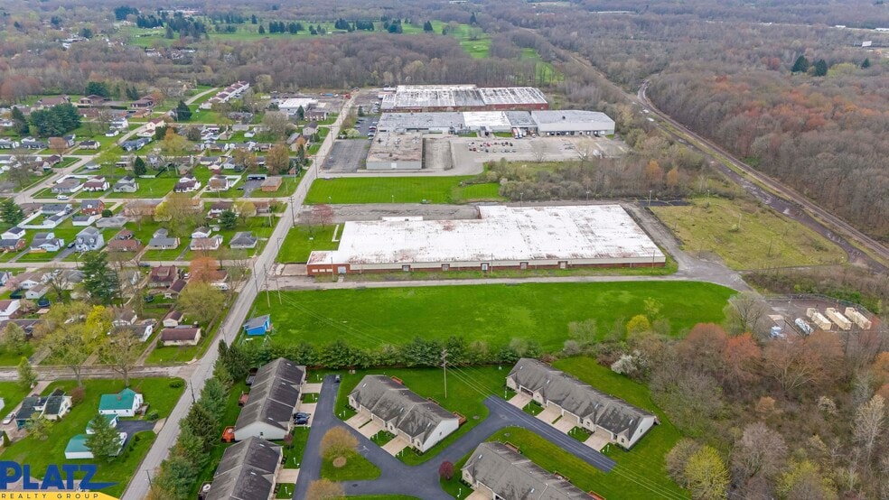 More Photos Of 400 Myron St, Youngstown Manufacturing For Lease