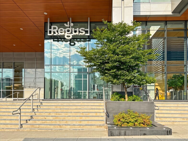 More Photos Of 4402 Skyline Dr, Burnaby Coworking Space