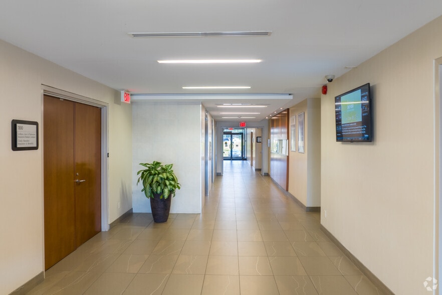 More Photos Of 7030 Woodbine Ave, Markham Office For Lease