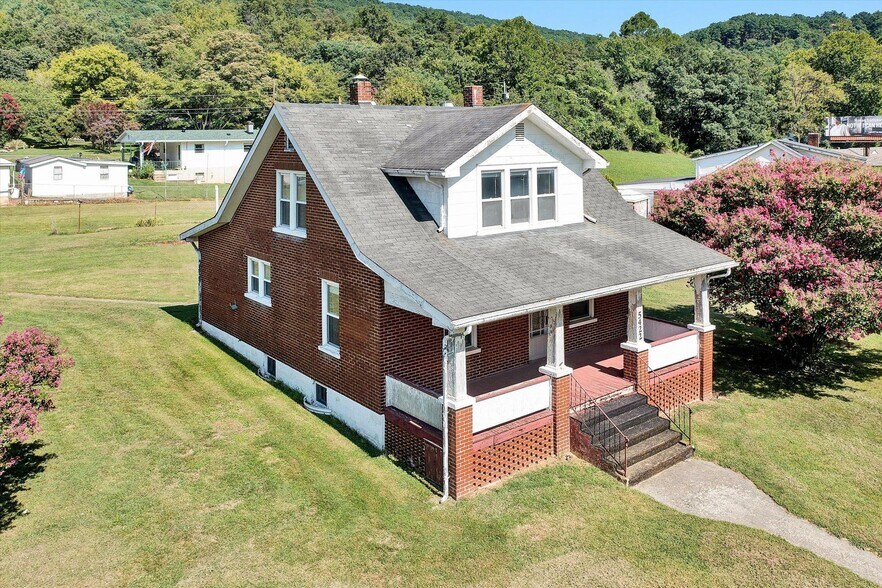 More Photos Of 5422 Franklin Rd SW, Roanoke Office For Sale