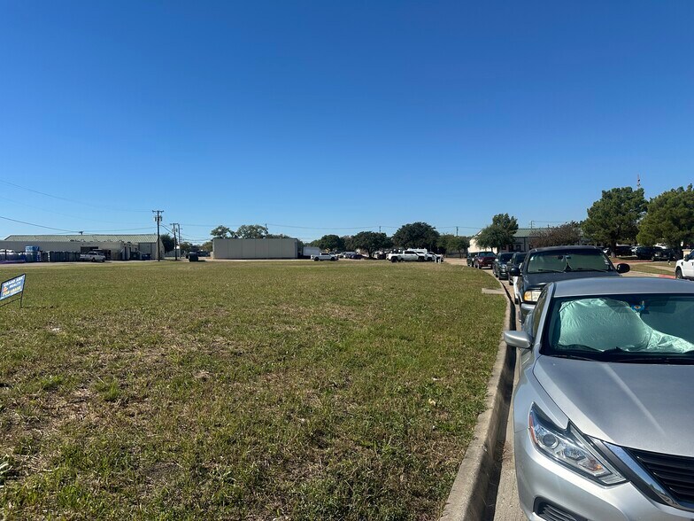 More Photos Of 412 McKinney Pky, McKinney Land For Sale