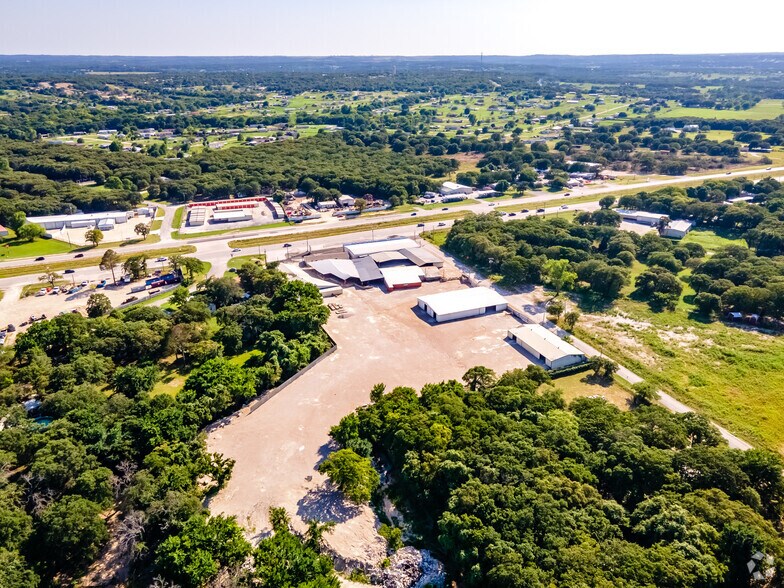 More Photos Of 3001 E Highway 199, Springtown Flex For Lease