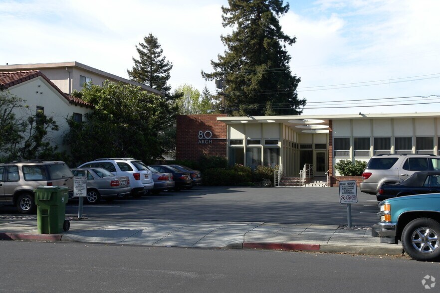 More Photos Of 80 Arch St, Redwood City Medical For Lease