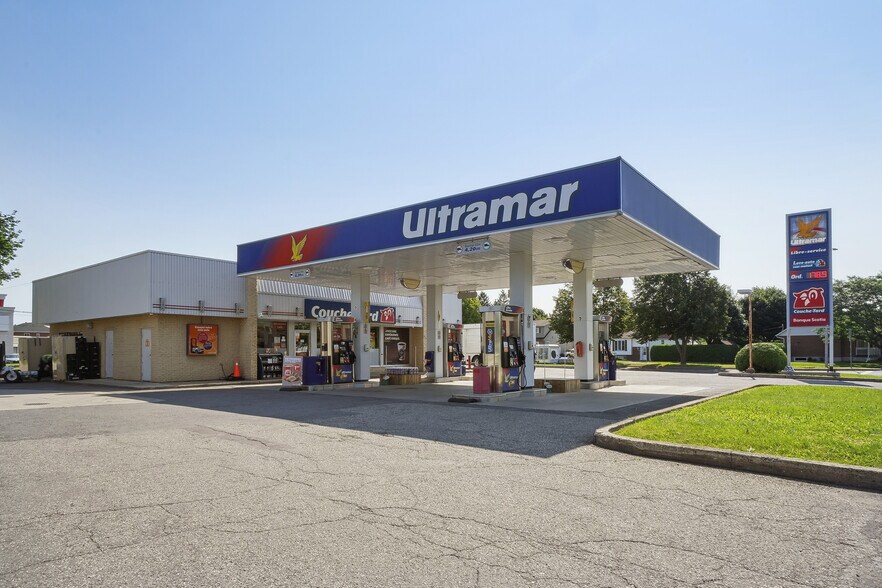 More Photos Of 80-90 Rue Quévillon, Varennes Convenience Store For Sale